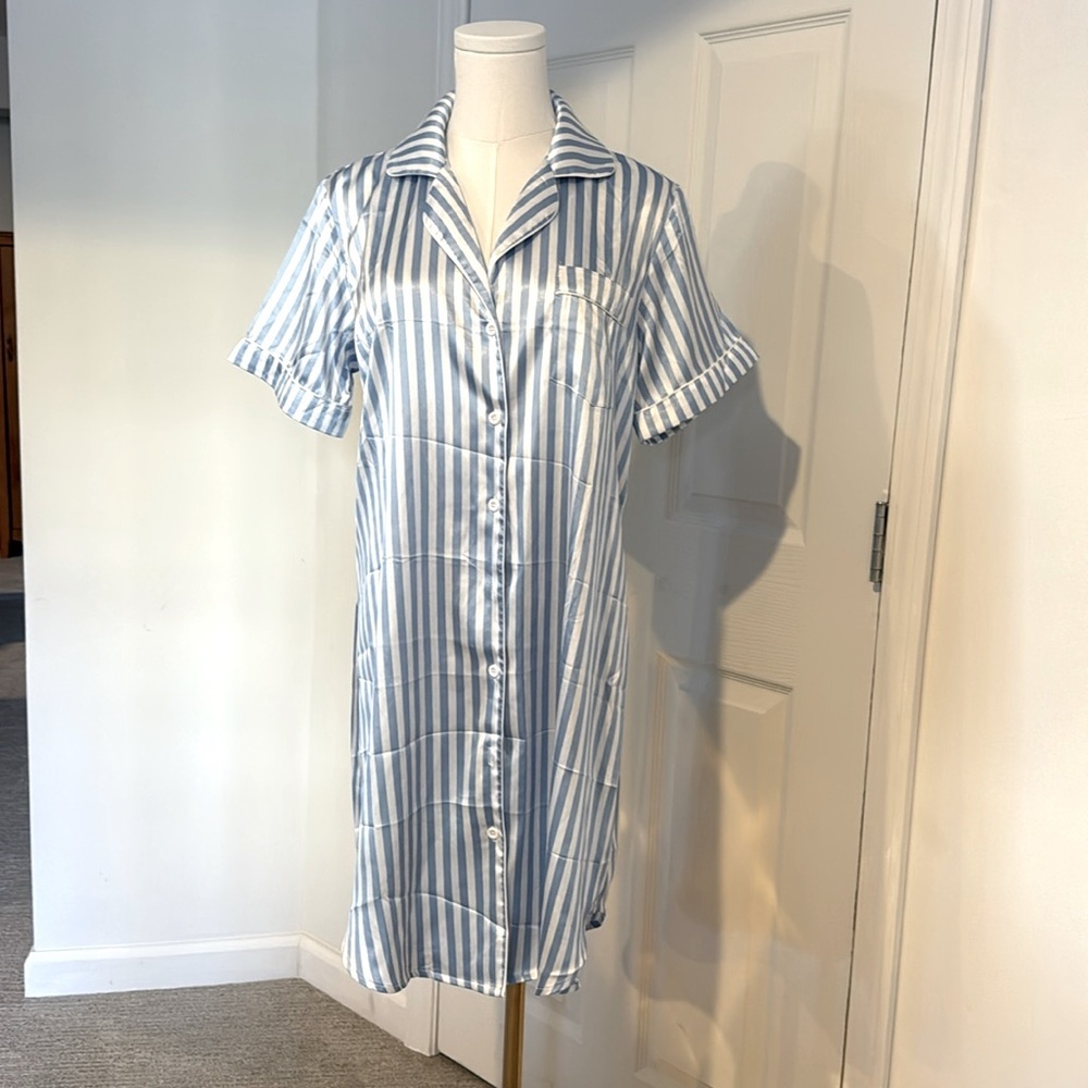 Cutie sleep shirt NWT Small